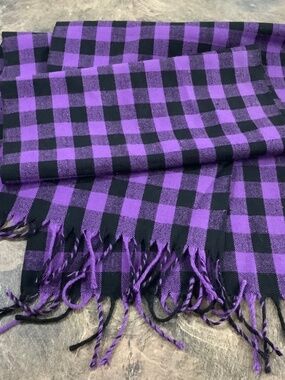 Linen style purple check scarf